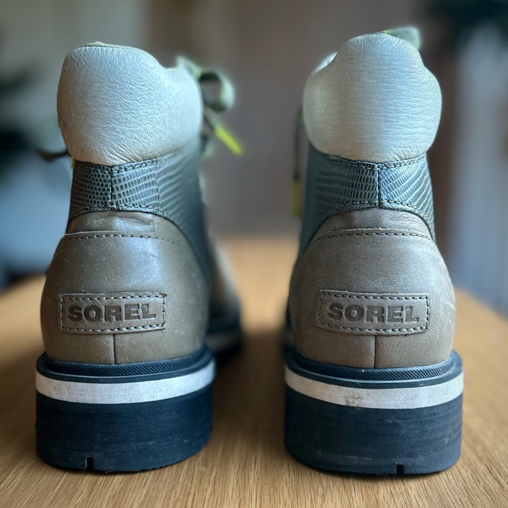 Sorel Gray and Green Winter Boots - Picture 3 of 5